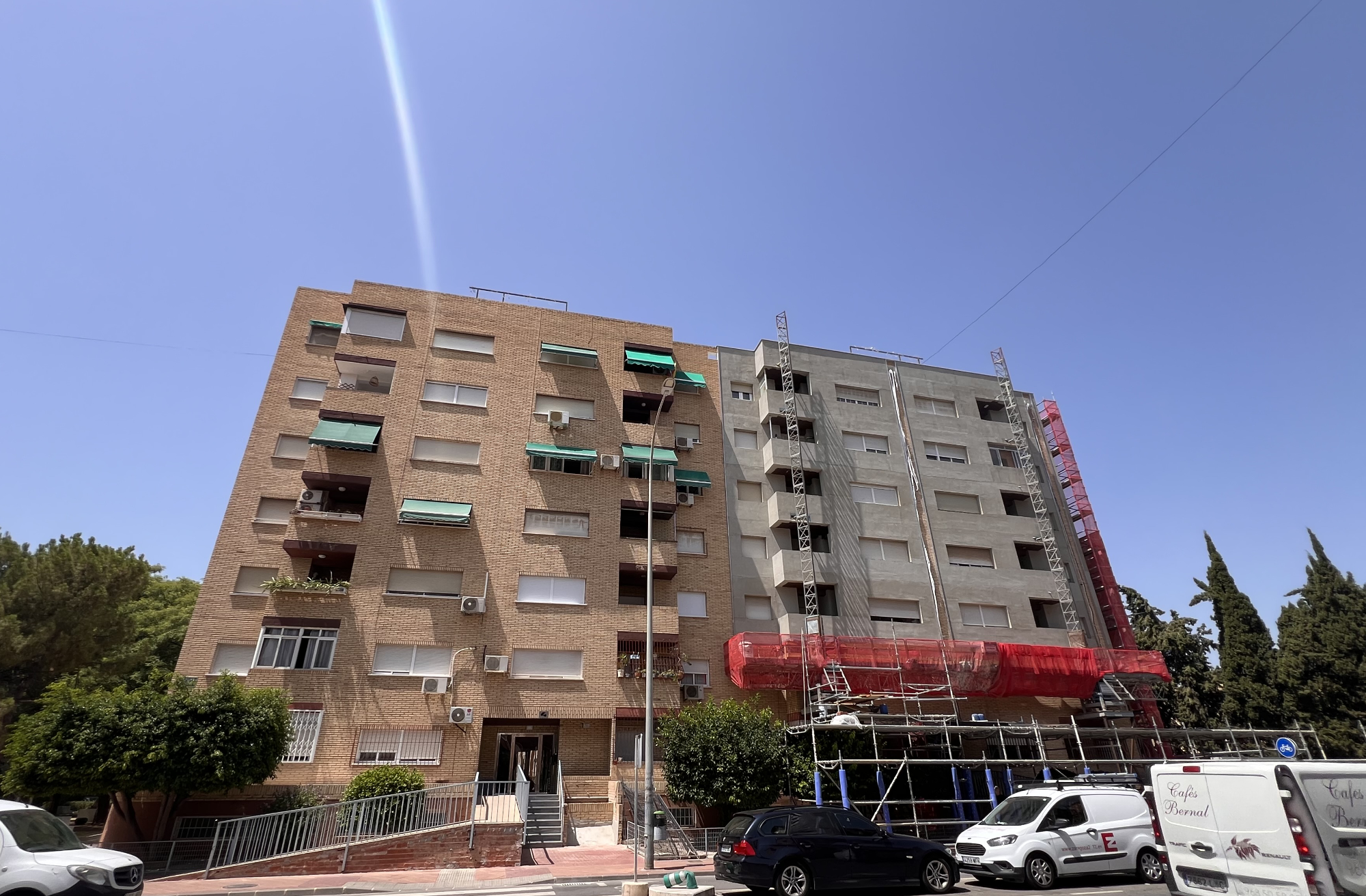 Vista general de fachada. Complejo Intervivienda, Murcia